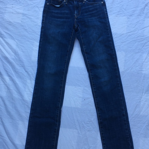 Blue Levi’s skinny jeans - Picture 3 of 4